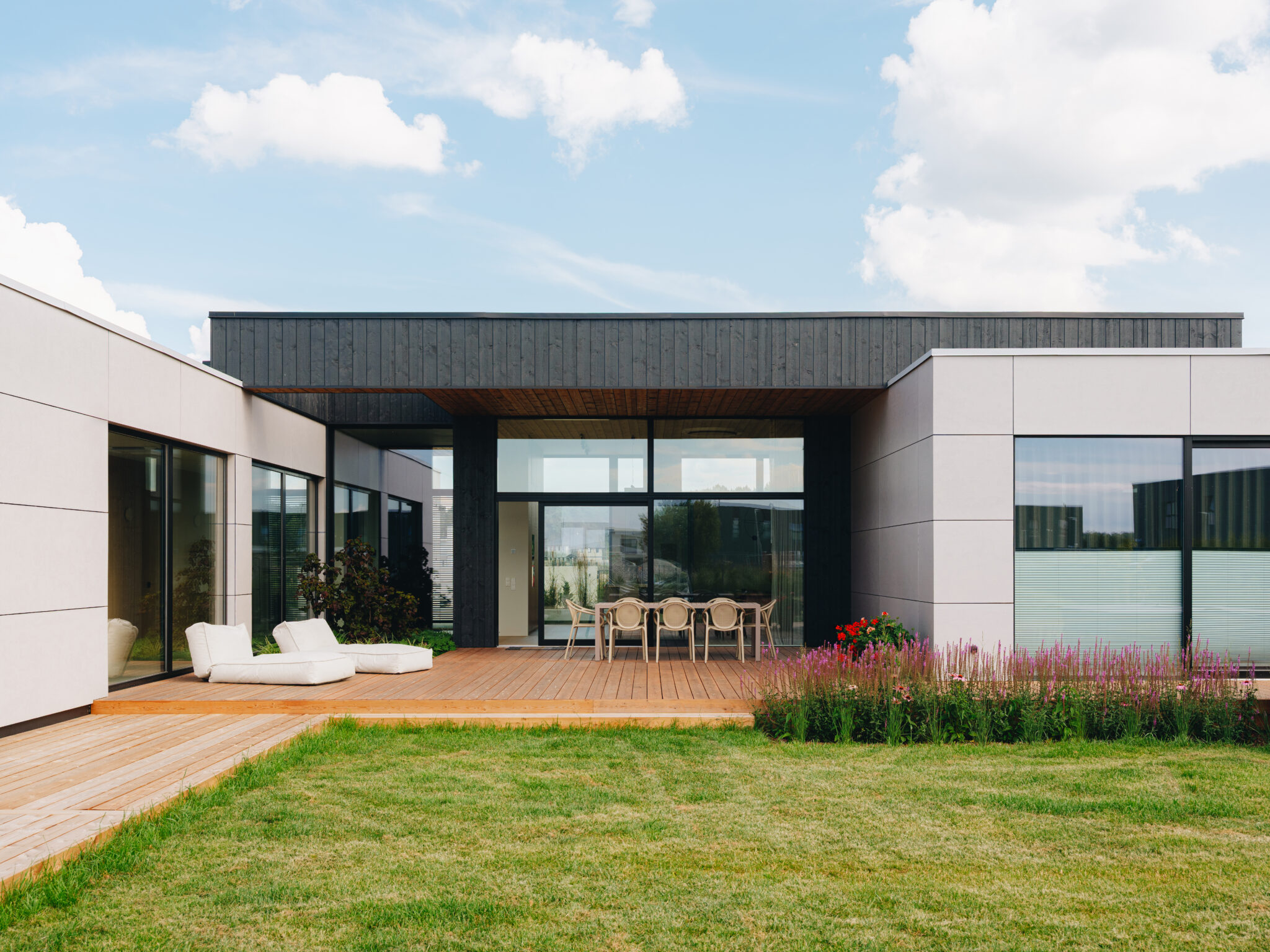 Turnkey house price: what the offer includes and how the price is formed? 1 Norway house in Karikakra – the turnkey house price covers the complete build from foundation to interior finishing
